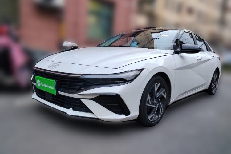 Used Hyundai Elantra 2023 1.5L CVT LUX Prestige Edition