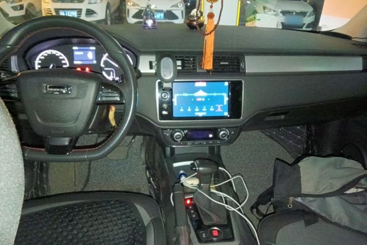 Used Qoros 3 2015 Hatchback 1.6T Automatic Cool Edition
