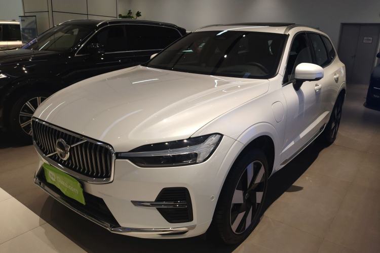 Used Volvo XC60 New Energy 2025 Plug-in Hybrid Long-Range All-Wheel Drive Smart Luxury Edition