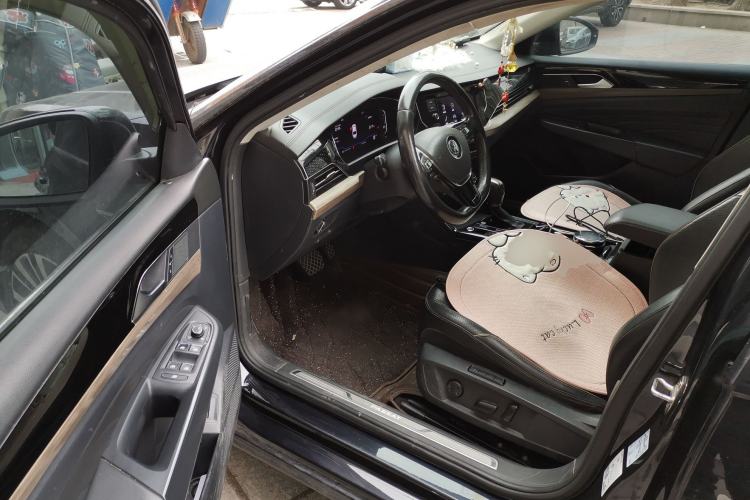 Used Volkswagen Passat 2019 330TSI Luxury Edition China VI Standard