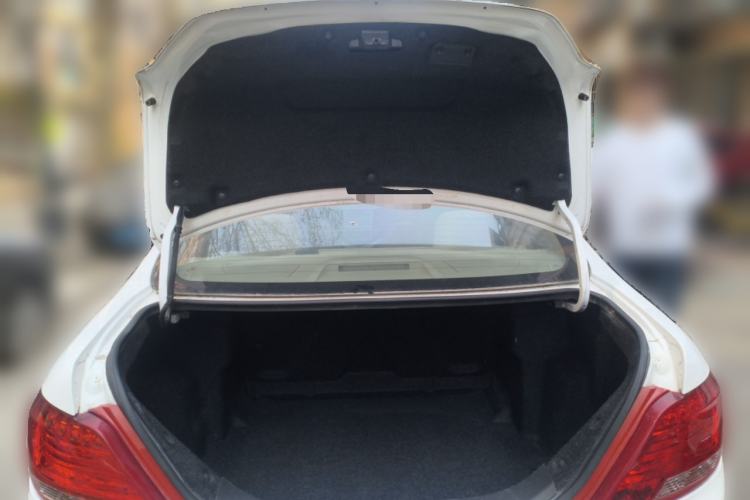 Used BYD e5 2017 300 Prestige Edition