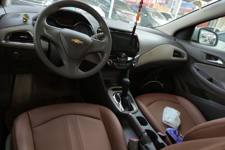 Used Chevrolet Cruze 2015 1.5L Automatic Fashion Navigation Edition