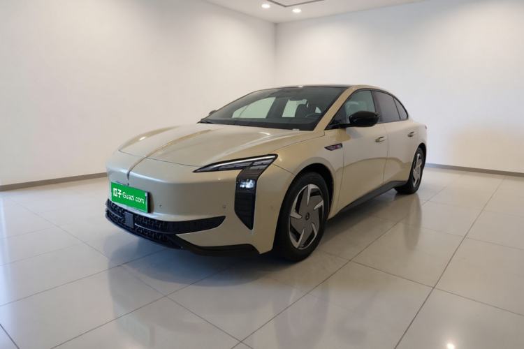Used Hongqi EH7 2025 690 Smart Selection Edition