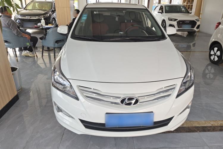 Used Hyundai Verna Ray 2014 1.4L Automatic GLX