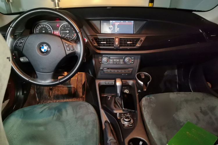 Used BMW X1 2012 sDrive18i Luxury Edition
