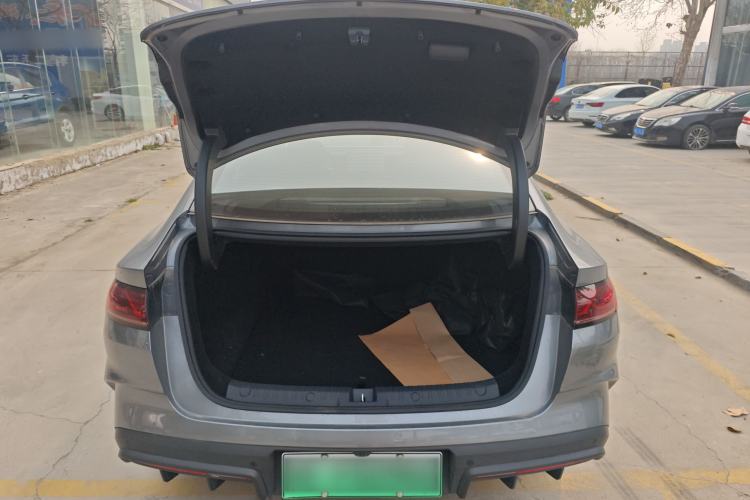 Used BYD Qin L 2025 DM-i Smart Drive 120KM Superior Model Trunk