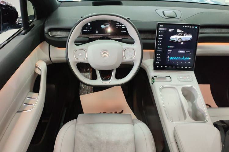 Used Nio ES6 2024 75 kWh Steering Wheel