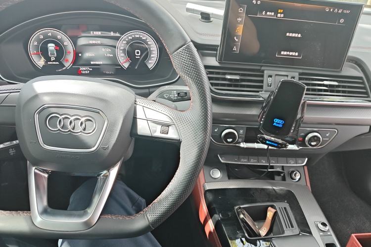 Used Audi Q5L 2022 Updated 45T Luxury Dynamic Version