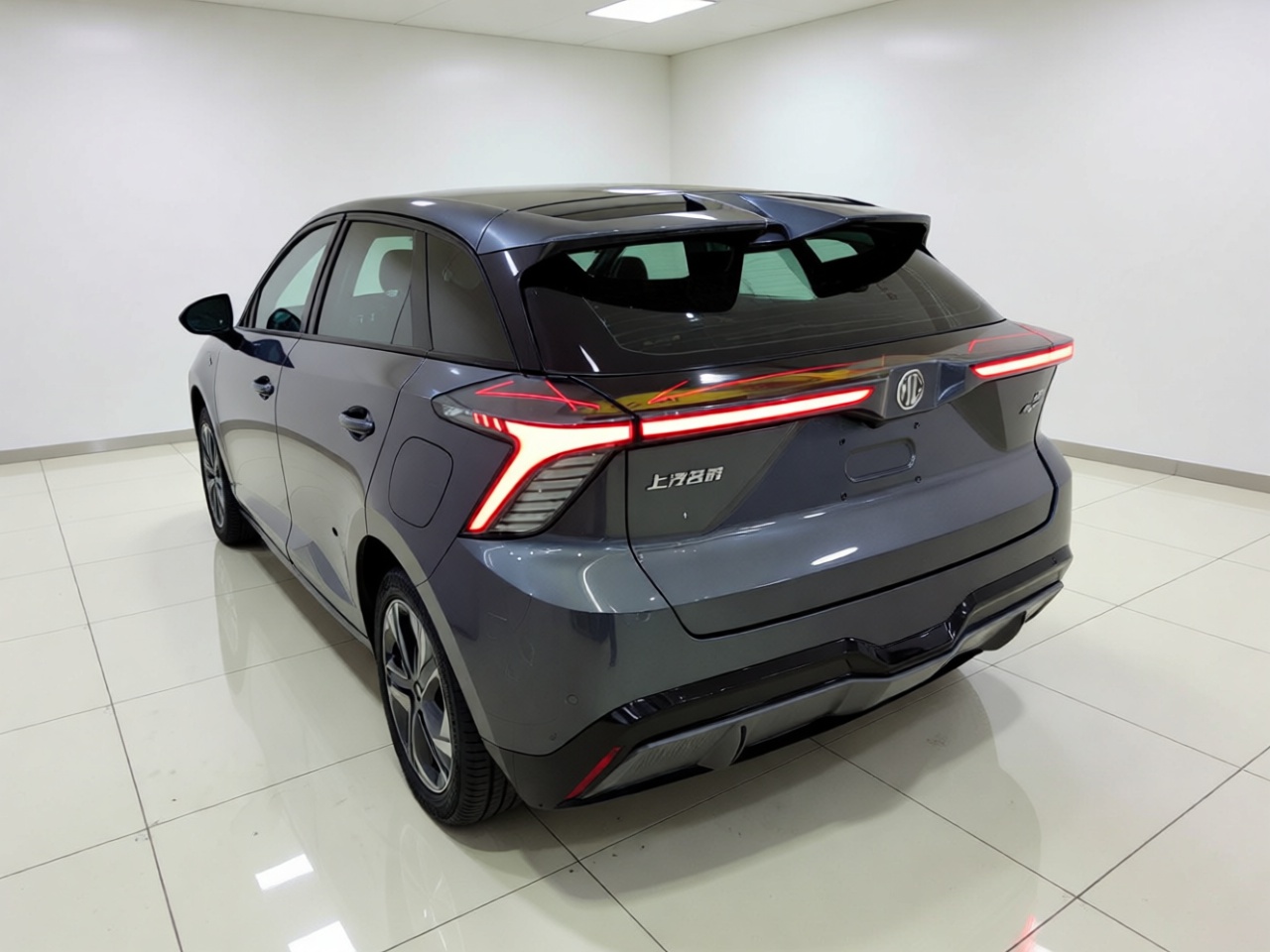 MG 4 EV 2022 520 km Flagship Edition — снимка 4