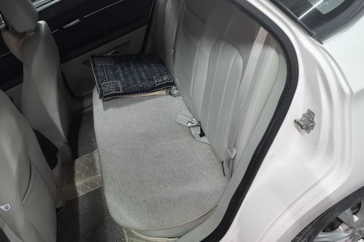 Used BAIC New Energy EU 2016 EU260 Enjoy Edition
