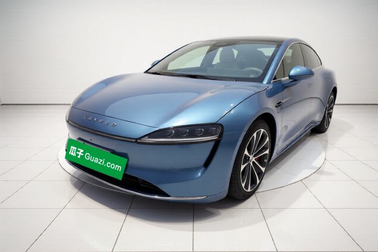 Used Hima Luxeed S7 2025 855 km Max