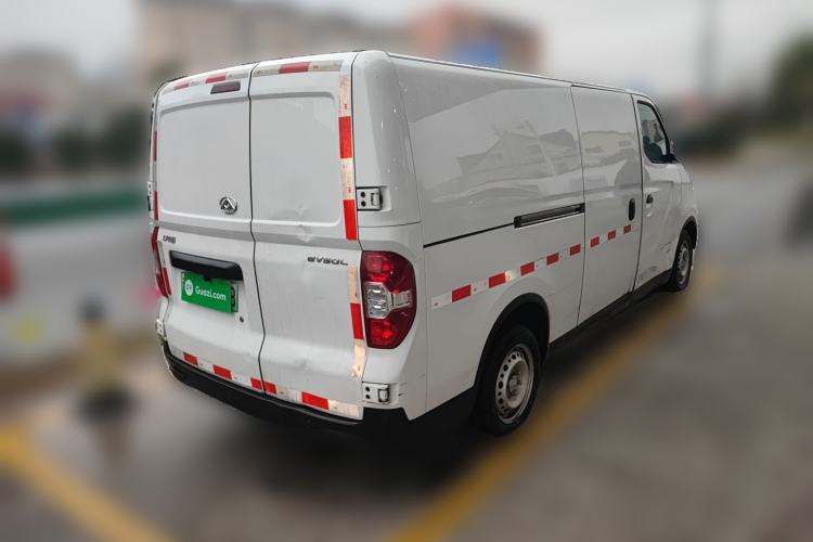 Used SAIC MAXUS EV30 2023 Pure-Electric Smart Logistics Expert with Long Wheelbase—Equipped with CATL Power Battery
