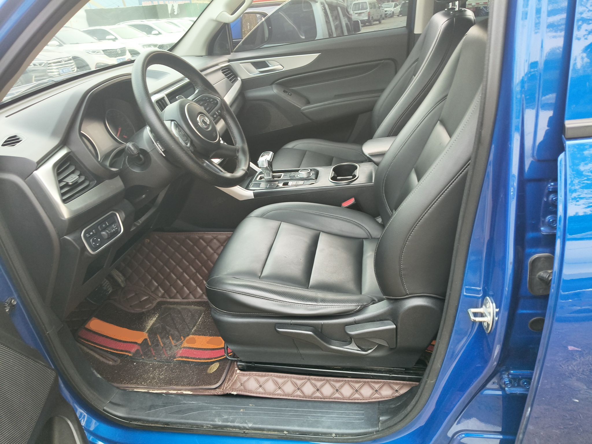 Interior delantero