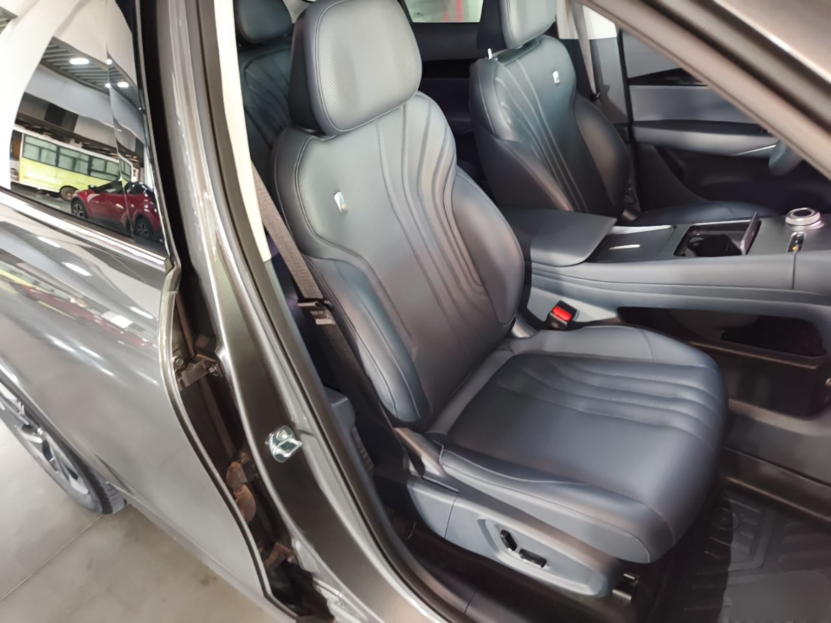 Geely Galaxy E5 2026 Model 610km Exploration+ Edition — снимка 19