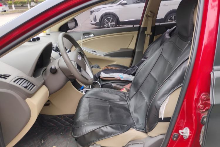 Used Hyundai Verna (older generation) 2010 Sedan 1.4L Automatic Luxury GLS Trim Left Front Seat