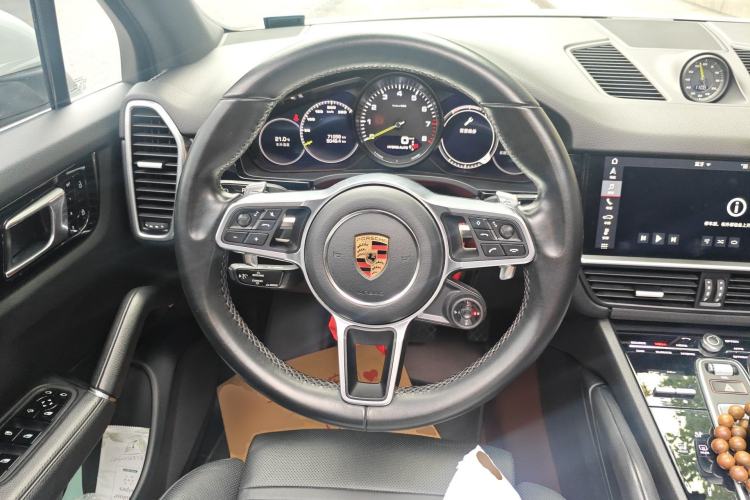Used Porsche Cayenne E-Hybrid 2019 Cayenne E-Hybrid 2.0T Steering Wheel