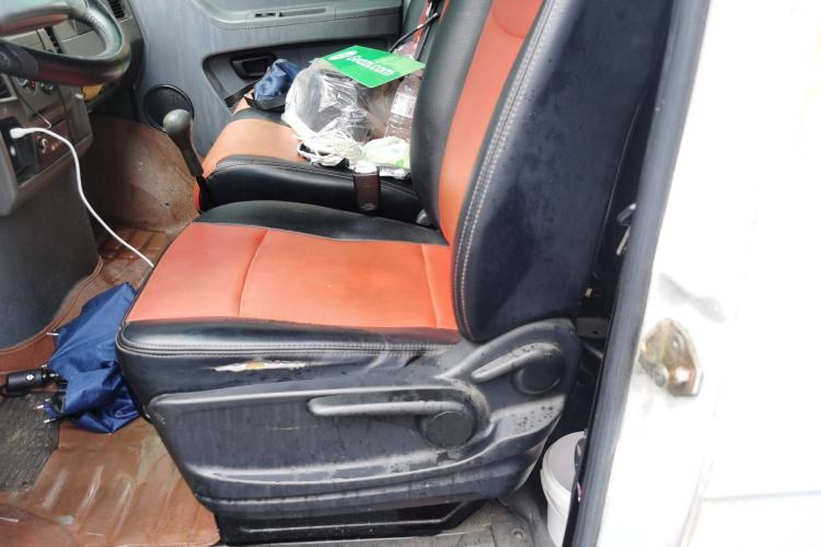 Used Iveco Daily 2017 2.5T A35 Passenger Van 5-7 Seats Model 47Z5
