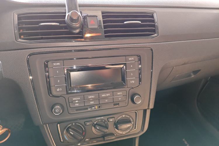 Used Volkswagen Santana 2016 1.6L Automatic Fashion Edition
