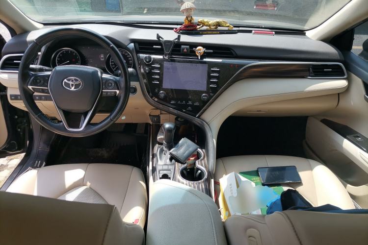 Used Toyota Camry 2018 2.5G Luxury Edition
