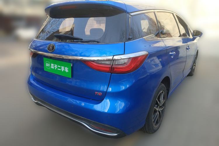 Used BYD Song MAX 2017 1.5T Automatic Smart Connect Luxury 7-Seater
