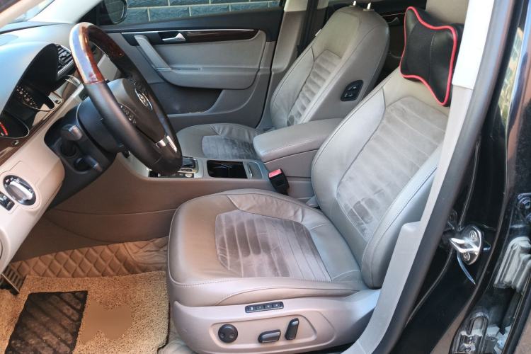 Used Volkswagen Magotan 2015 2.0 TSI Prestige Model
