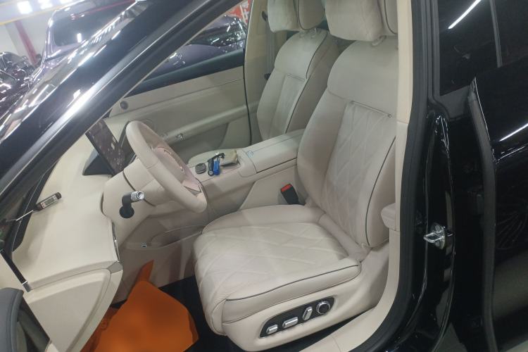 Used Hima Stelato S9 2025 Extended-Range Ultra Left Front Seat