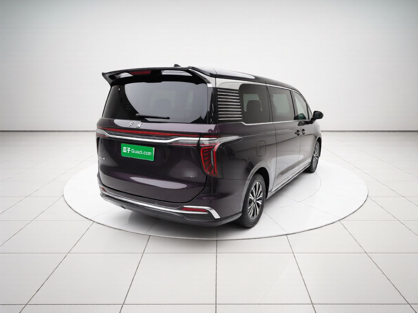 Hongqi HQ9 PHEV 2024 2.0T Four-Wheel Drive Business Edition — снимка 6