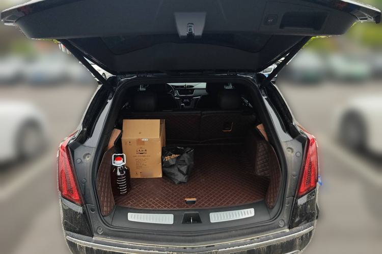 Used Cadillac XT5 2023 2.0T Two-Wheel-Drive Fashion Edition Trunk