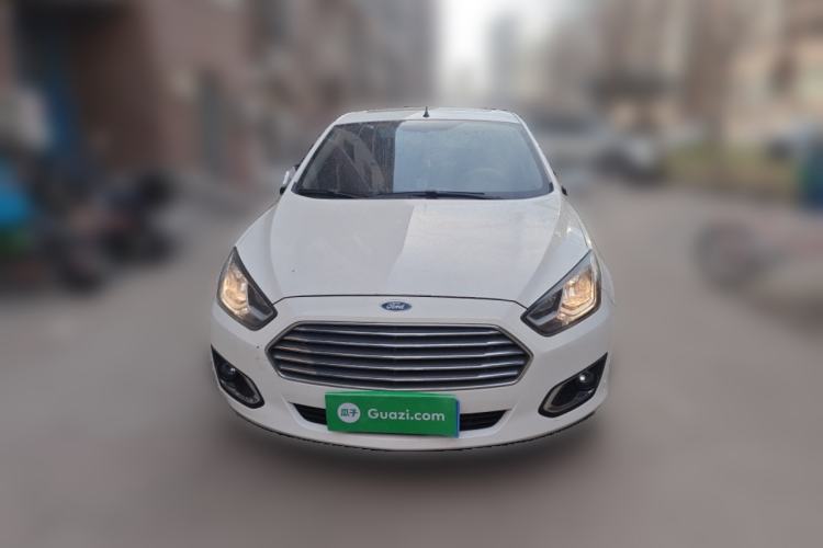 Used Ford Escort 2015 1.5L Automatic Fashion Model