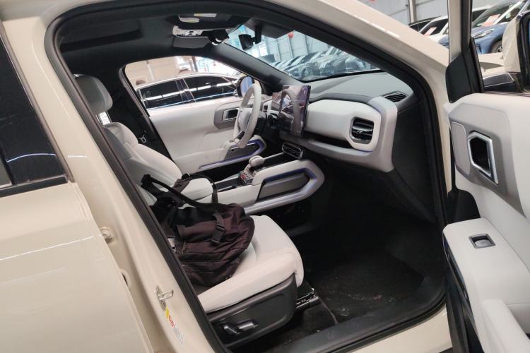 Used Formula Leopard Titanium 3 2025 501 km Range Rear-Wheel Drive Intelligent Driving Max Edition