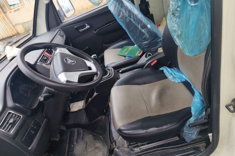 Used Foton Xiangling M 2018 1.2L Semi-承载 Single-Row Rear Single Tire (Cargo) 4W12M1 Left Front Seat