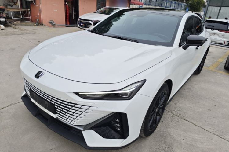 Used CHANGAN UNI-V 2023 1.5T Prestige Model