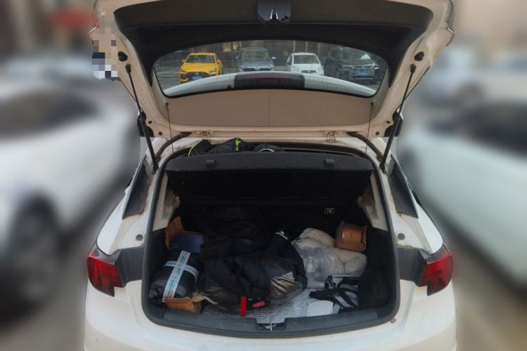 Used Buick Verano 2018 Hatchback 15S Automatic Leading Model