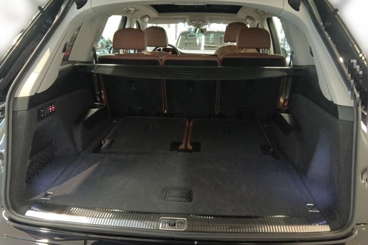 Used Audi Q7 2021 55 TFSI quattro S line Sport model