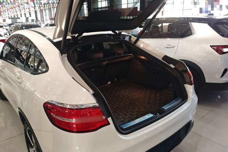 Used Mercedes-Benz GLC Coupe 2018 GLC 200 4MATIC Coupe SUV
