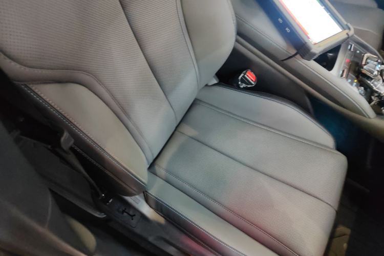 Used BYD Qin L 2025 DM-i Smart Drive 120KM Superior Model
