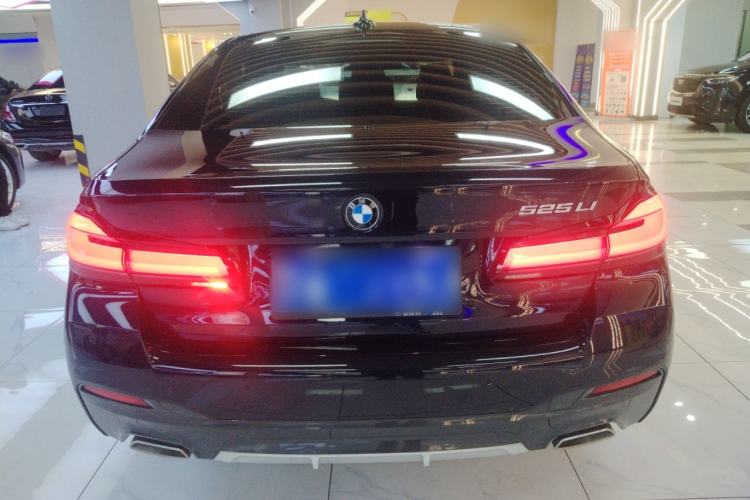 Used BMW 5 Series 2021 525Li M Sport Package