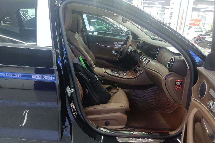 Used Mercedes-Benz E-Class 2023 Updated E 300 L Fashion Edition
