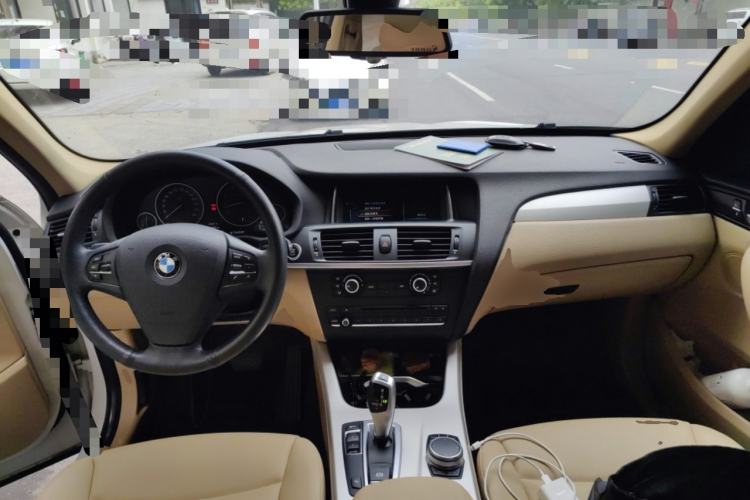 Used BMW X3 2016 sDrive20i Center Console