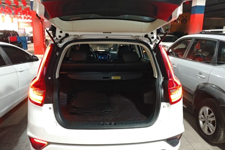 Used Geely Auto Vision X6 2018 1.4T CVT 4G Connected Luxury Version Trunk