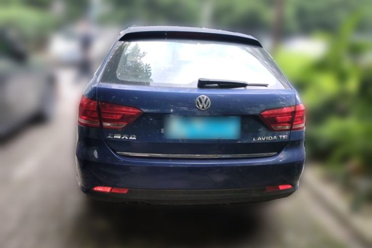 Used Volkswagen Gran Lavida 2013 1.4 TSI Automatic Luxury Model
