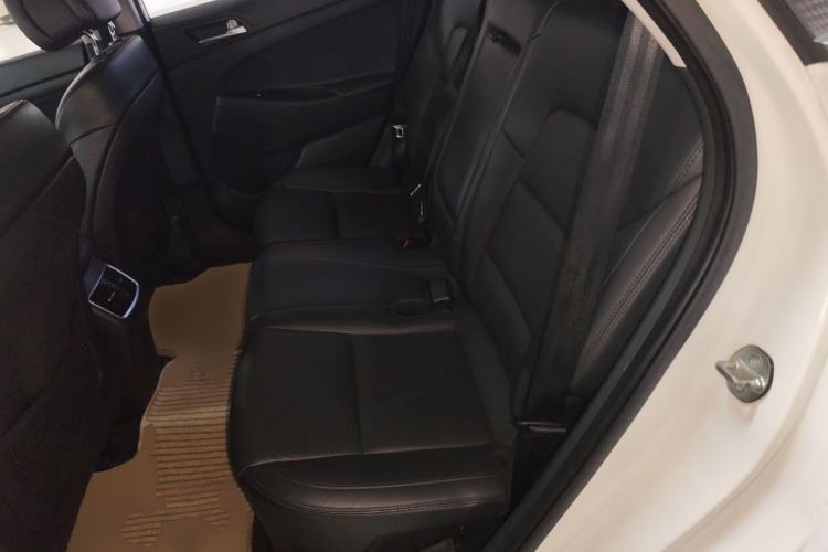 Used Hyundai Tucson 2015 1.6T Dual-Clutch Two-Wheel-Drive Smart Model