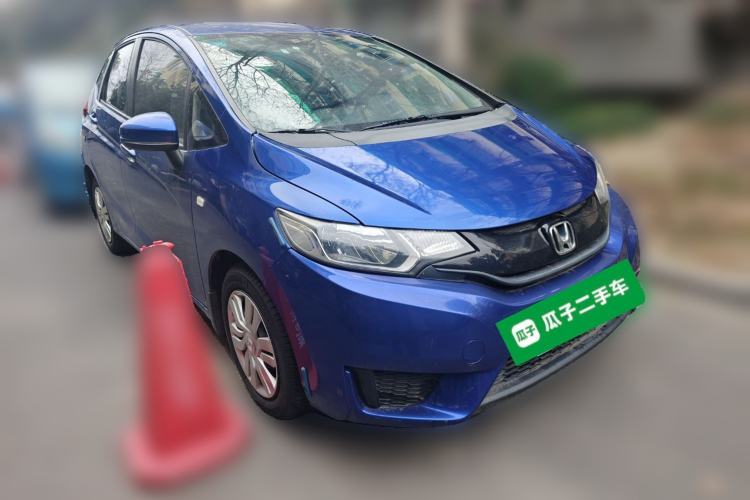 Used Honda Fit 2016 1.5L LX CVT Comfort Model Front Right 45 Deg