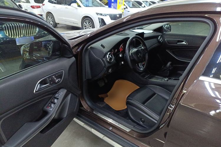 Used Mercedes-Benz GLA 2018 GLA 200 Fashion Model Driver Seat