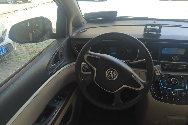 Used Buick GL8 2014 2.4L CT Luxury Business Comfort Edition
