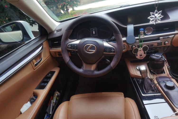 Used Lexus ES 2015 250 Elegant Edition
