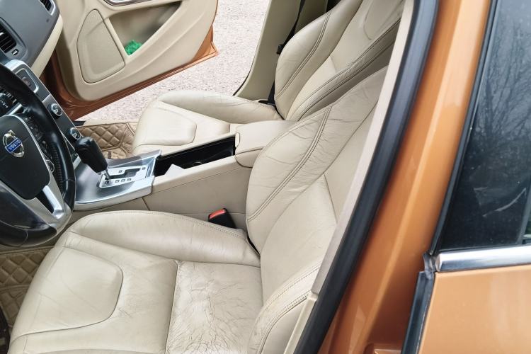 Used Volvo S60 2011 2.0T Zhiya Edition
