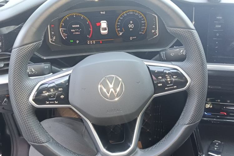 Used Volkswagen Passat 2024 380TSI Starry Elite Edition Steering Wheel
