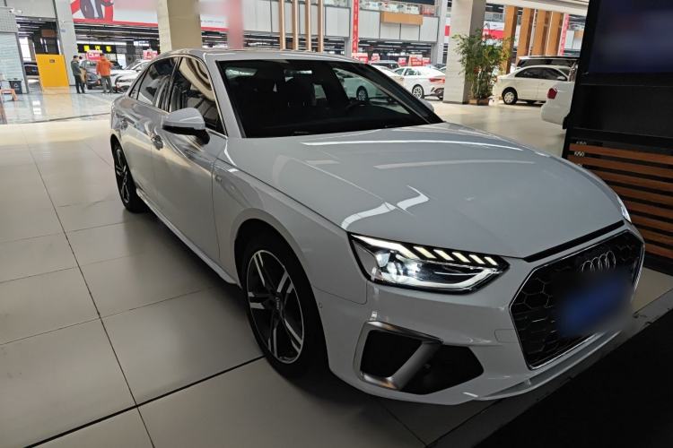 Used Audi A4L 2020 40 TFSI Luxury Dynamic Model
