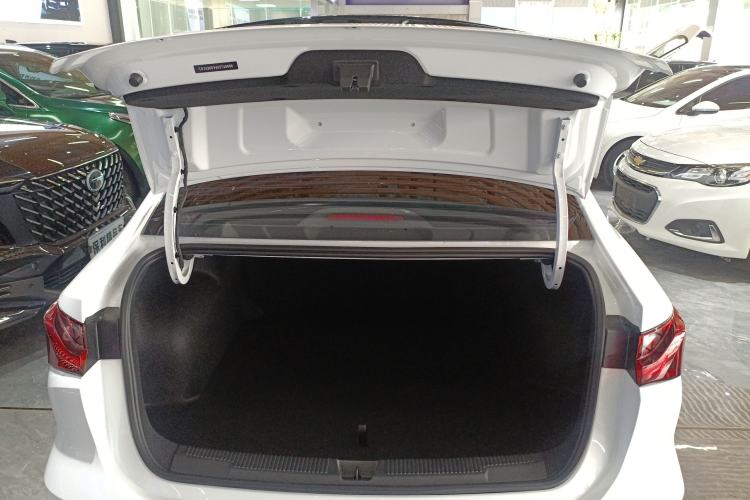 Used Roewe i5 2026 Model 1.5L CVT Luxury Version